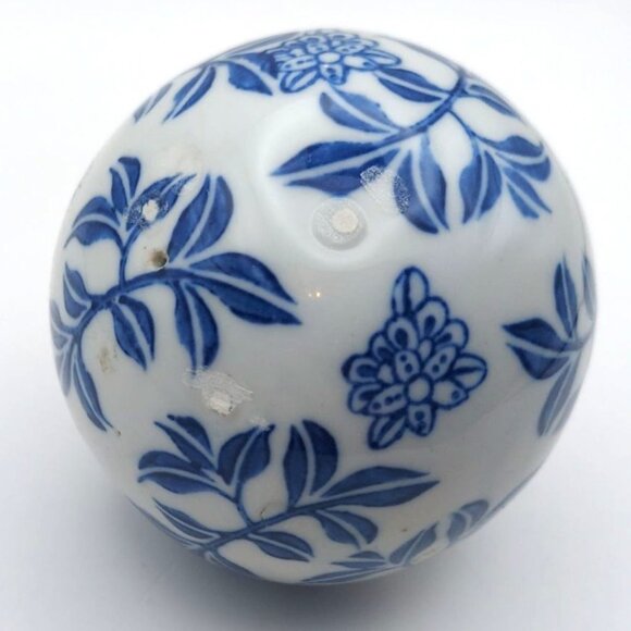 Decorative Blue & White Ceramic Floral Orbs Balls Centerpiece Decor Set of 6 - Picture 6 of 8